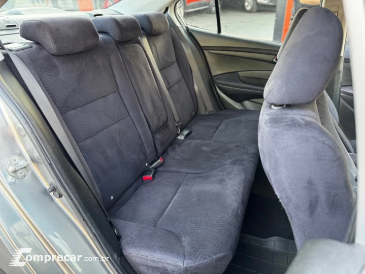 CITY Sedan LX 1.5 Flex 16V 4p Aut.