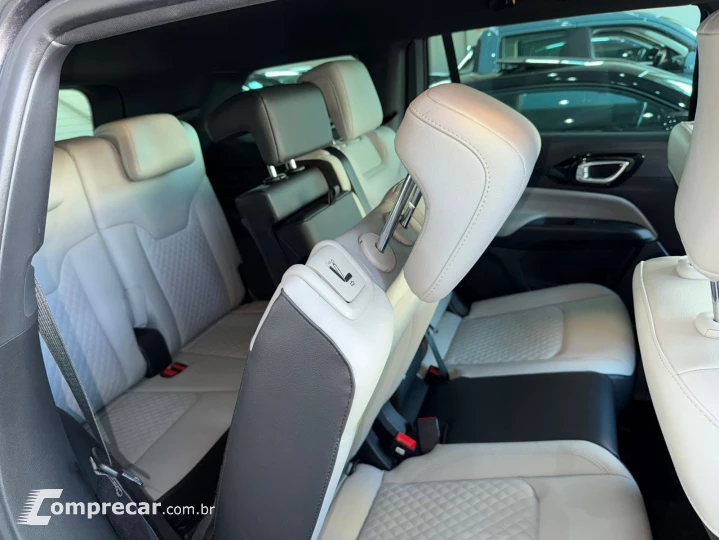 COMMANDER 1.3 T270 Turbo Limited