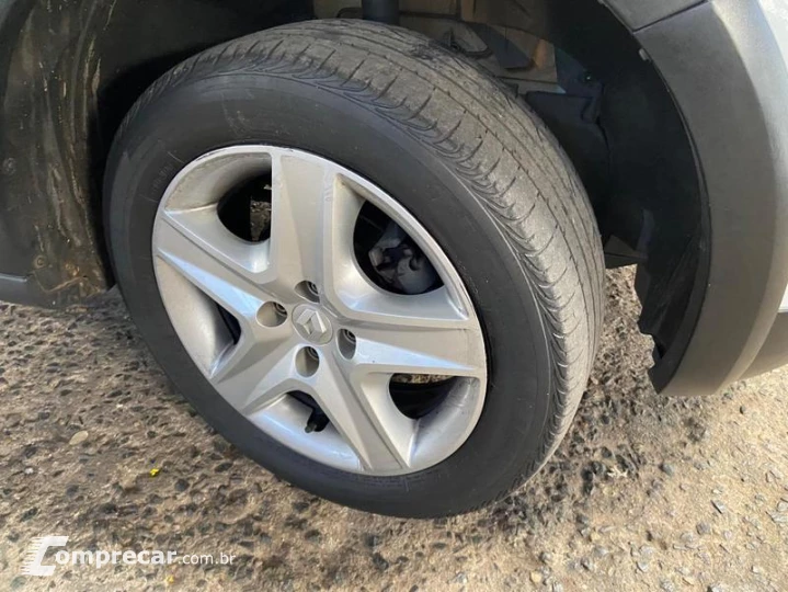 SANDERO 1.6 STEPWAY 16V FLEX 4P AUTOMATICO