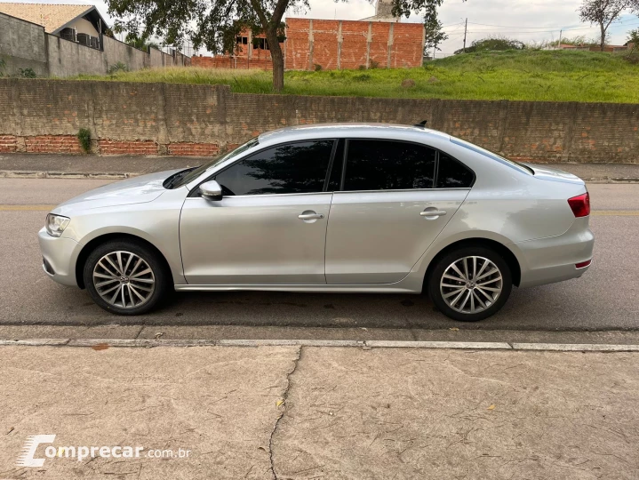 JETTA 2.0 TSI Highline