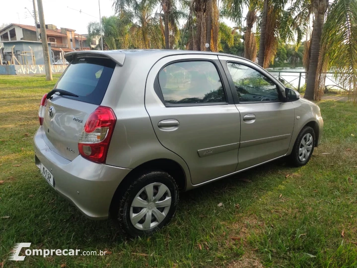 ETIOS 1.5 XS 16V