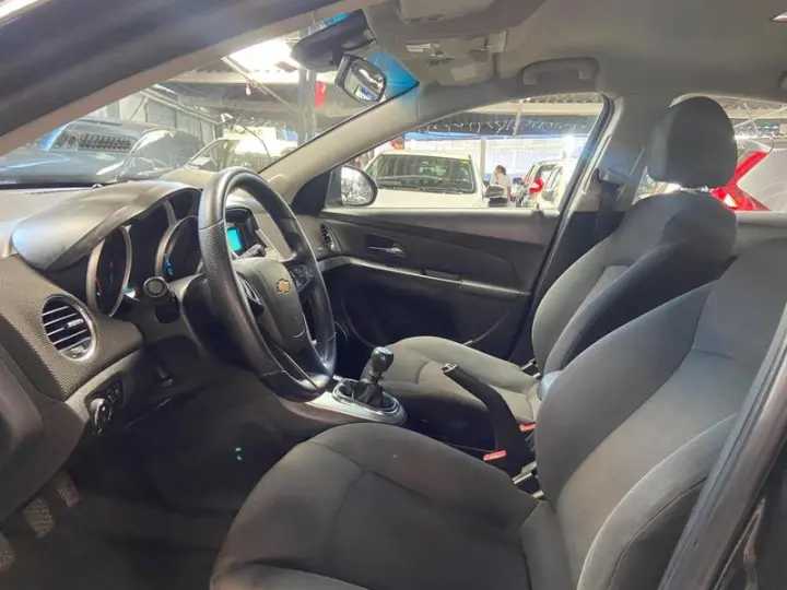 CRUZE 1.8 LT 16V FLEX 4P MANUAL