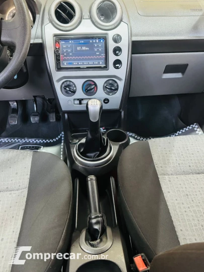 FIESTA 1.6 MPI Class Sedan 8V