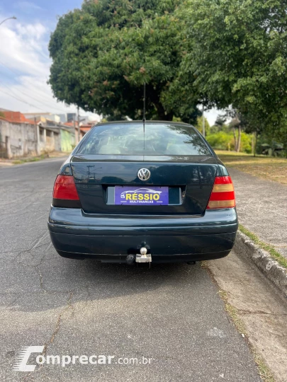 BORA 2.0 MI Comfortline 8V