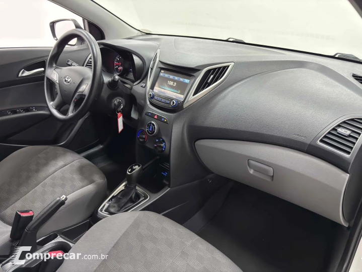 HB20S 1.6 COMFORT PLUS 16V FLEX 4P AUTOMÁTICO