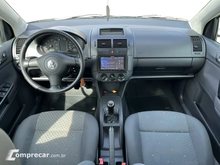 POLO SEDAN 1.6 8V