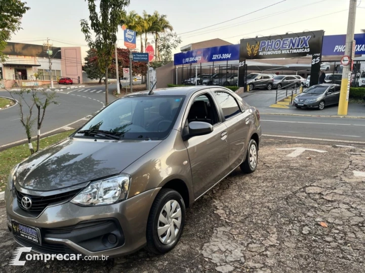 ETIOS 1.5 XS Sedan 16V