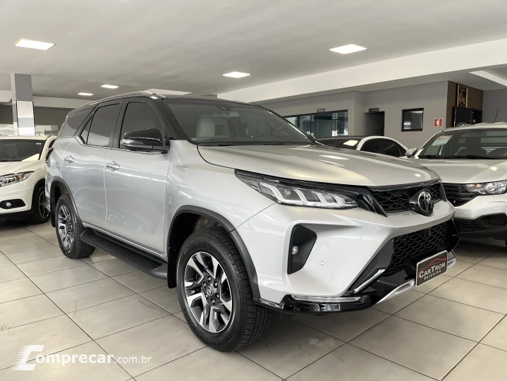 HILUX SW4 2.8 D-4d Turbo Diamond 7L