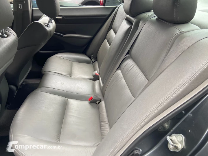 CIVIC 1.8 LXL 16V