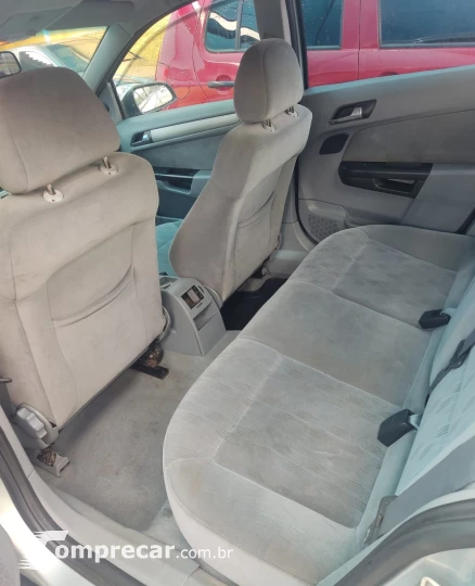 VECTRA 2.0 MPFI Elegance 8V
