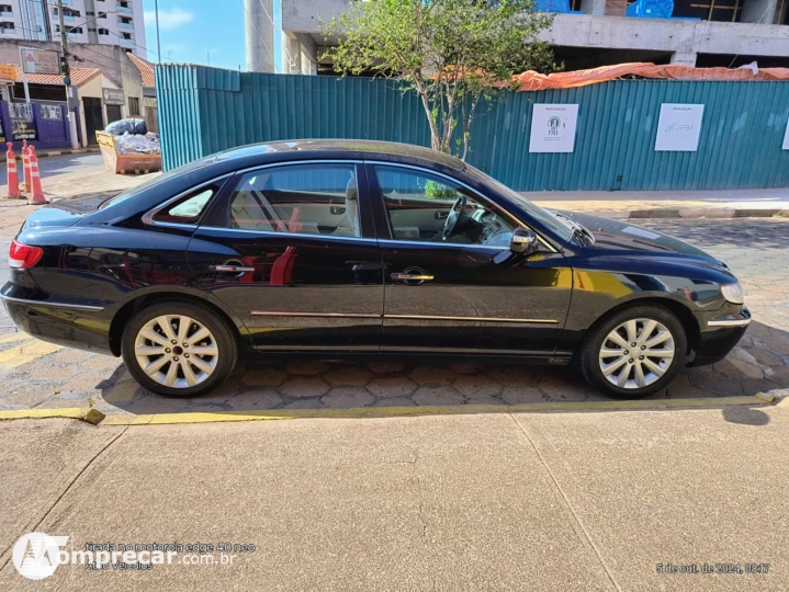 AZERA 3.3 MPFI GLS Sedan V6 24V