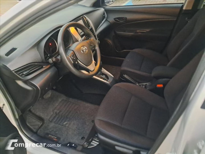 YARIS 1.5 16V FLEX SEDAN XL LIVE MULTIDRIVE