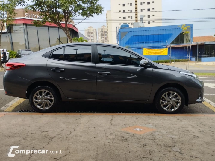 Yaris Sedan 1.5 16V 4P FLEX XS CONNECT MULTIDRIVE AUTOMÁTICO