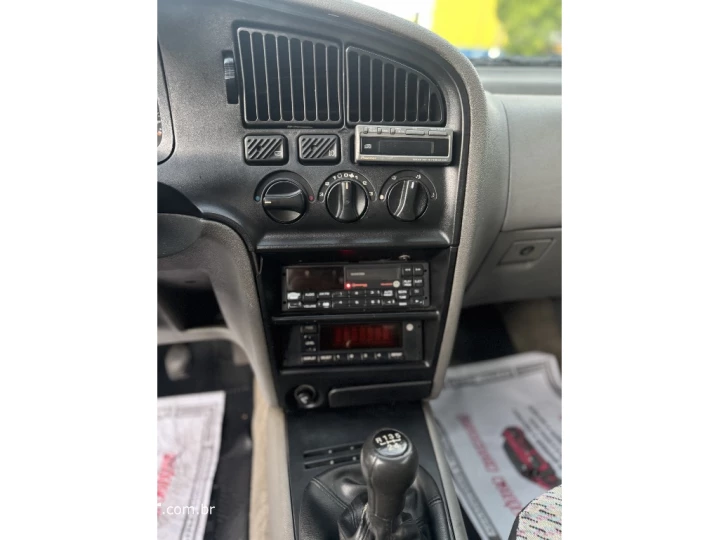 LOGUS 1.8 GLS 8V GASOLINA 2P MANUAL