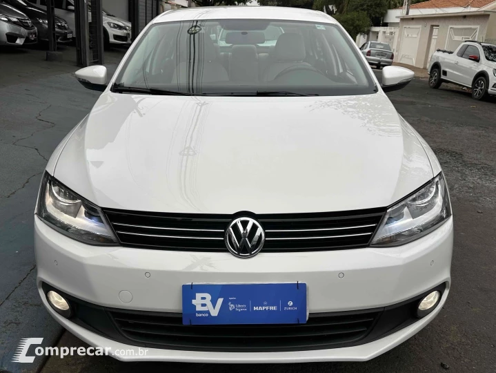 JETTA 2.0 COMFORTLINE 120CV FLEX 4P TIPTRONIC