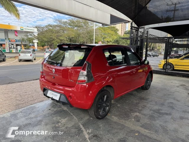 SANDERO - 1.6 GT LINE LIMITED 4P MANUAL
