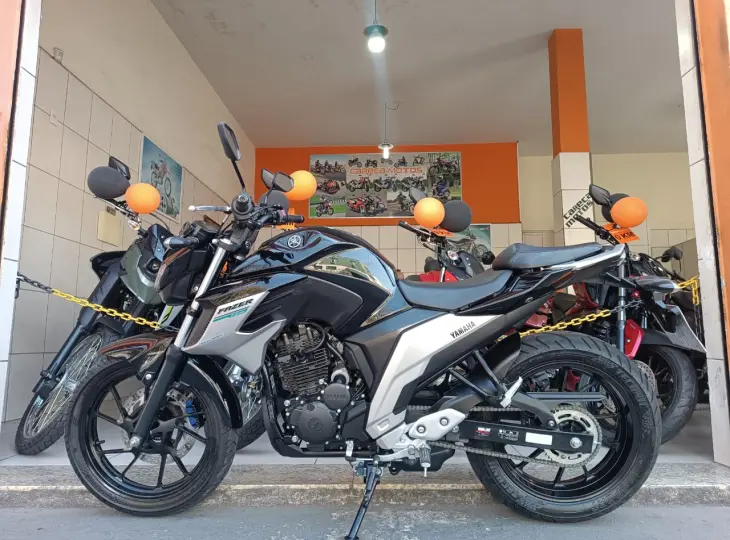 FAZER 250