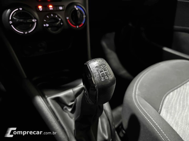208 1.5 ACTIVE PACK 8V FLEX 4P MANUAL