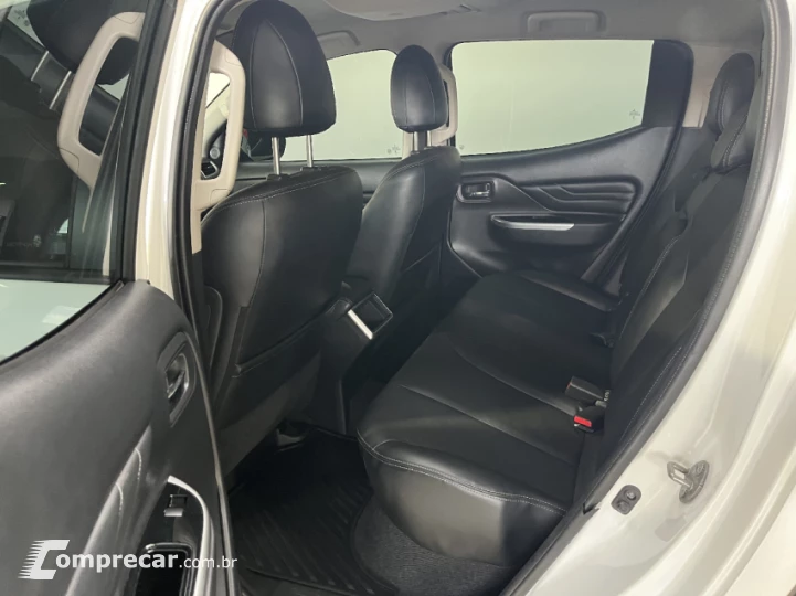L200 TRITON 2.4 16V Turbo Sport Hpe-s CD 4X4