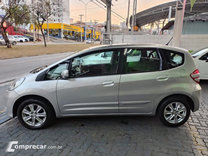 FIT 1.4 LX 16V