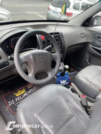 TUCSON 2.0 GL 2WD 16V