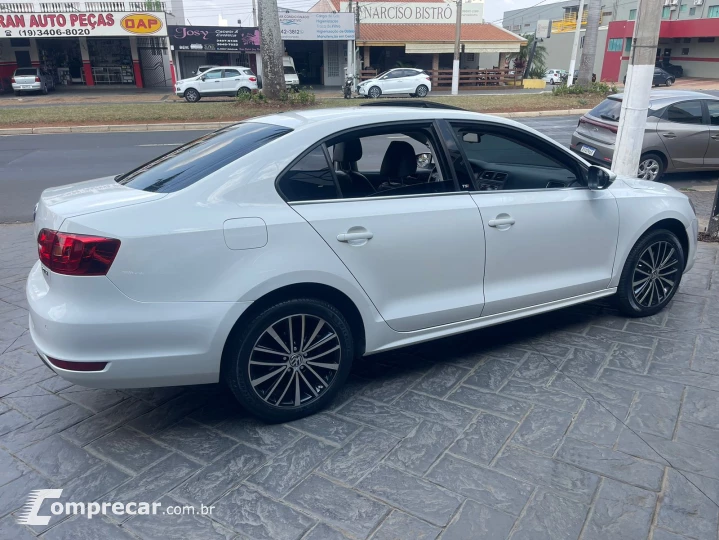 JETTA 2.0 TSI Highline 200cv