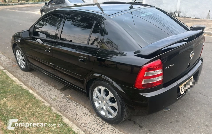 ASTRA 2.0 MPFI 8V