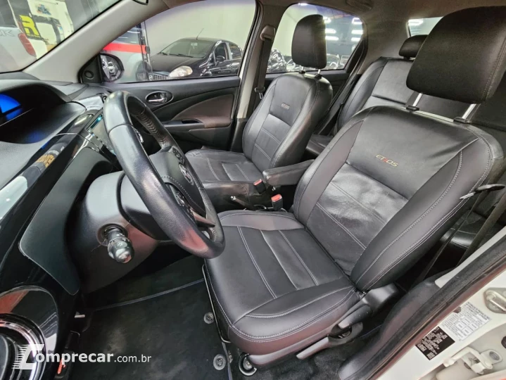 ETIOS PLATINUM Sed. 1.5 Flex 16V 4p Aut.
