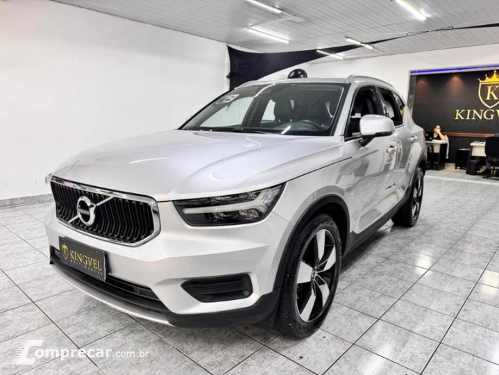 XC40 T5 MOMENTUM