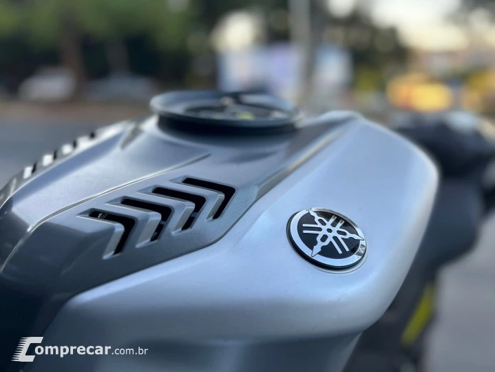 Yzf R15