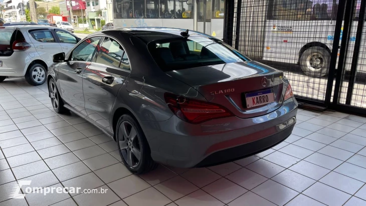 MERCEDES-BENZ CLA 180 1.6 CGI 7G-DCT