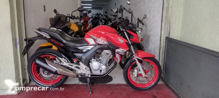 CB 250f Twister Cbs