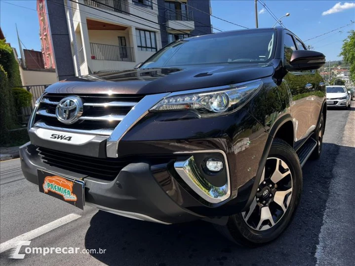 HILUX SW4 2.8 SRX Diamond 4X4 7 Lugares 16V Turbo Intercoole