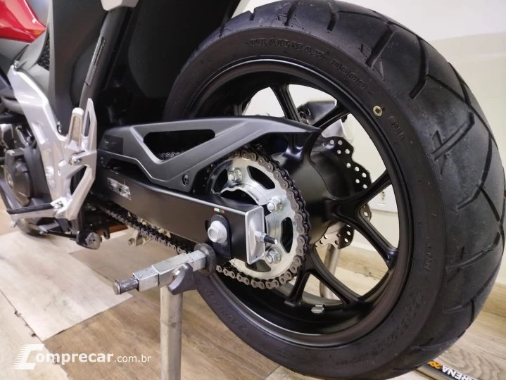 NC 750X 700 cc