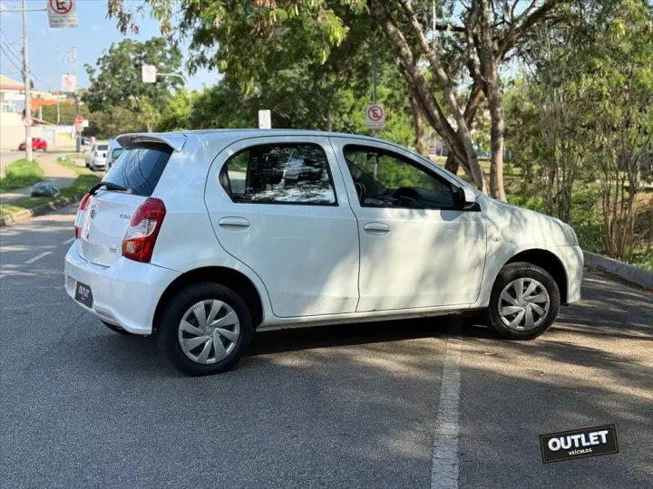 ETIOS 1.3 X 16V FLEX 4P MANUAL