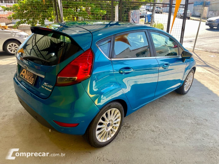 FIESTA 1.6 Titanium Hatch 16V