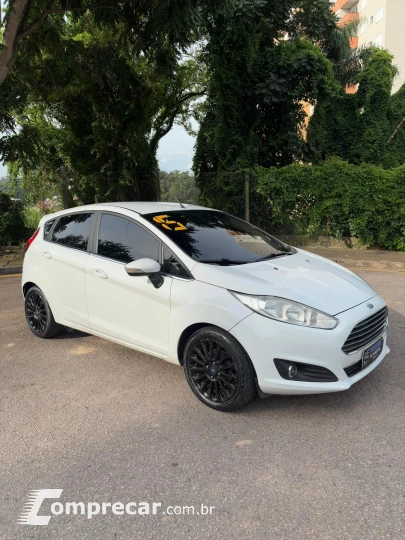 FORD FIESTA 1.6 TITANIUM HATCH 16V