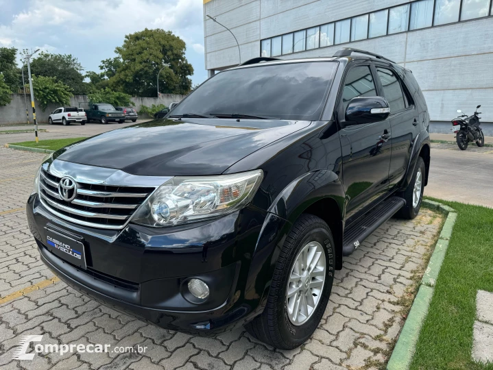 HILUX SW4 2.7 SR 4X2 16V