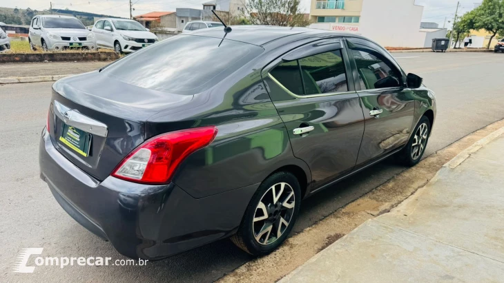 VERSA 1.6 16V Unique