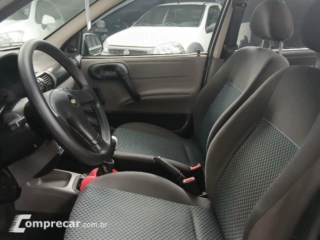 CLASSIC - 1.0 MPFI LS 8V 4P MANUAL