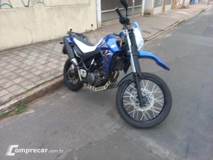 XTZ 660