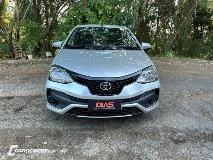 ETIOS 1.5 X Plus Sedan 16V