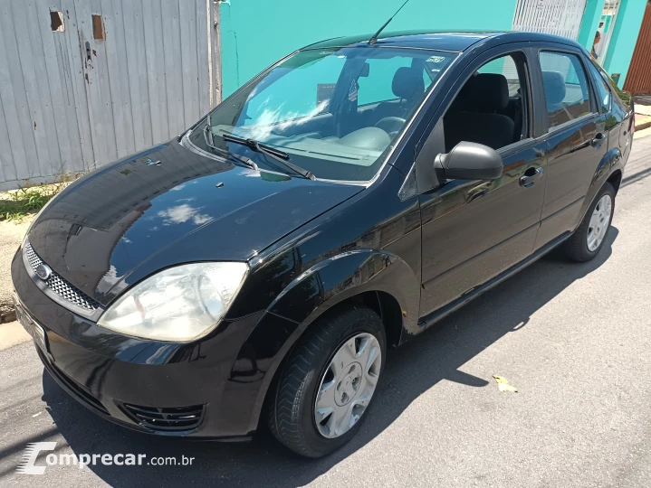 FIESTA 1.6 Rocam SE Plus Sedan 8V