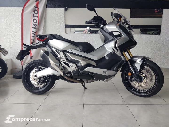 X-ADV 745cc