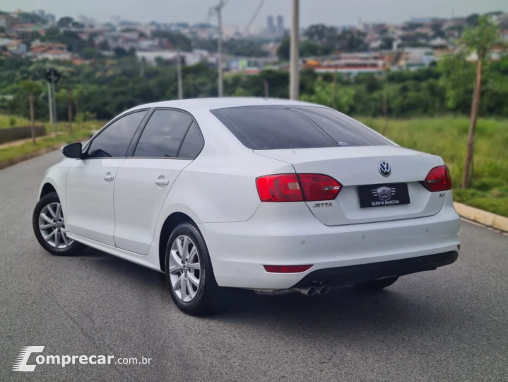 Jetta 2.0 Comfortline Tiptronic (Flex)