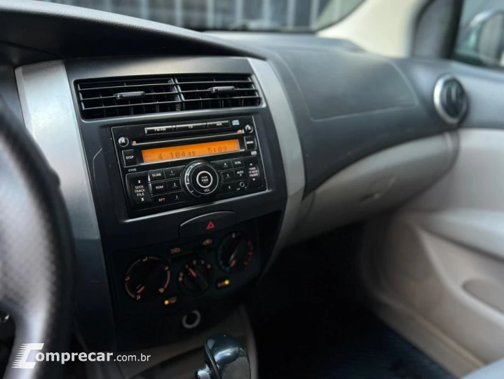 LIVINA 1.8 SL 16V FLEX 4P AUTOMÁTICO