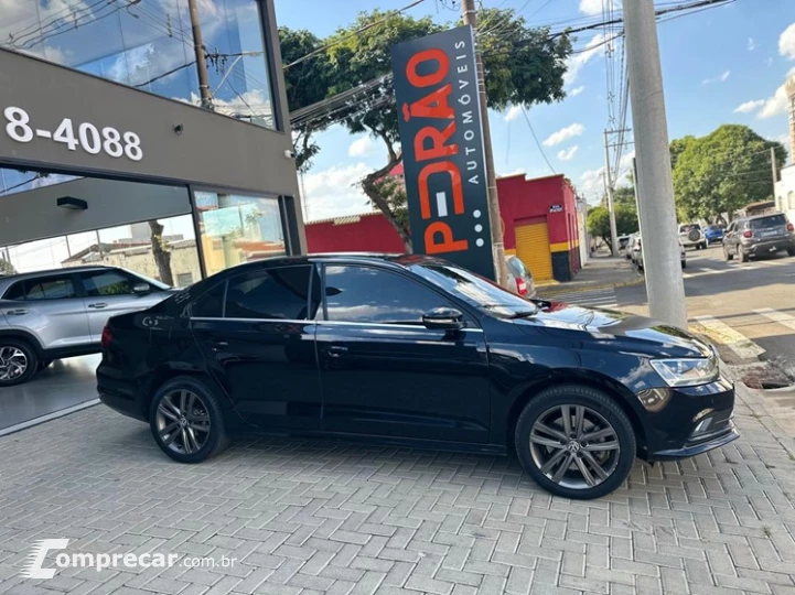 JETTA 2.0 TSI Highline 211cv