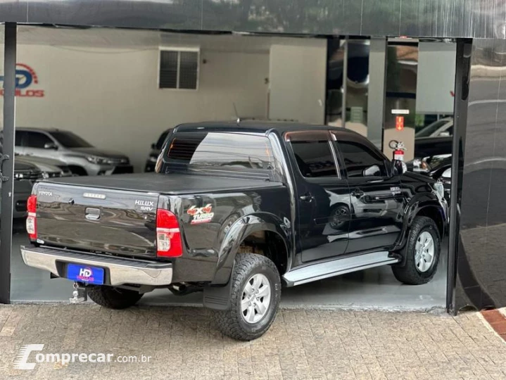 HILUX CD4X4 SRV