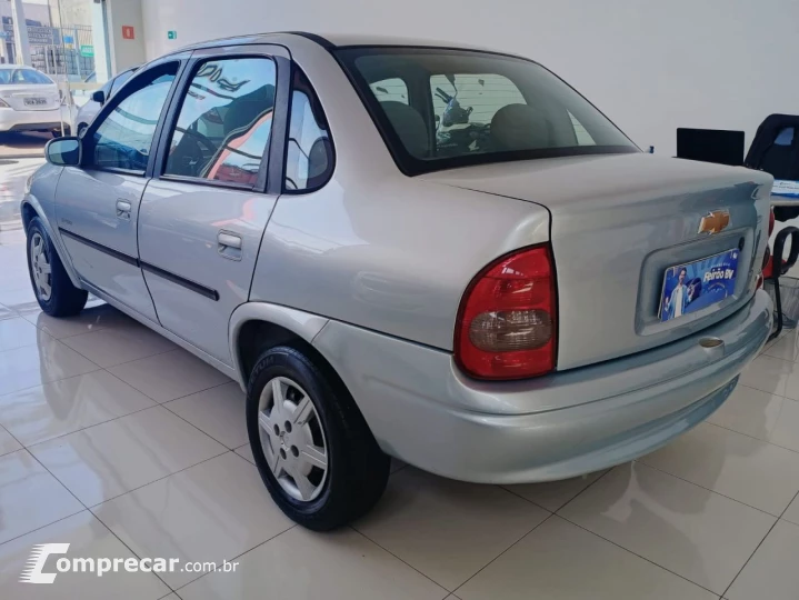 Classic Sedan 1.0 4P SPIRIT