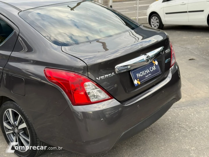 VERSA SL 1.6 16V FlexStart 4p Aut.